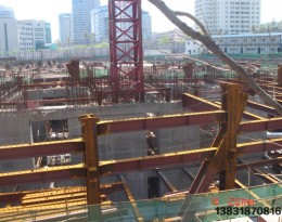 青岛万邦中心地下工程